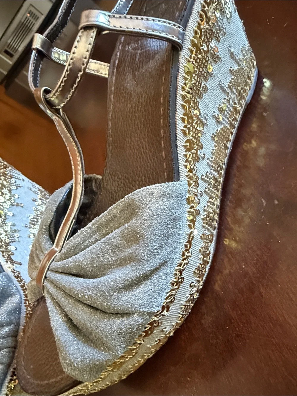 Tory Burch Gray Bow T-Strap Platform Sandals with Gold Trim
